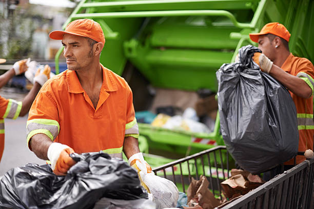 Best Construction Debris Removal  in Spirit Lake, IA